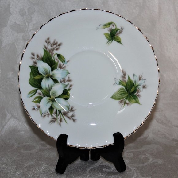 Royal Albert Trillium Mug & Saucer Set | Royal Albert Vintage China - Picture 6 of 16